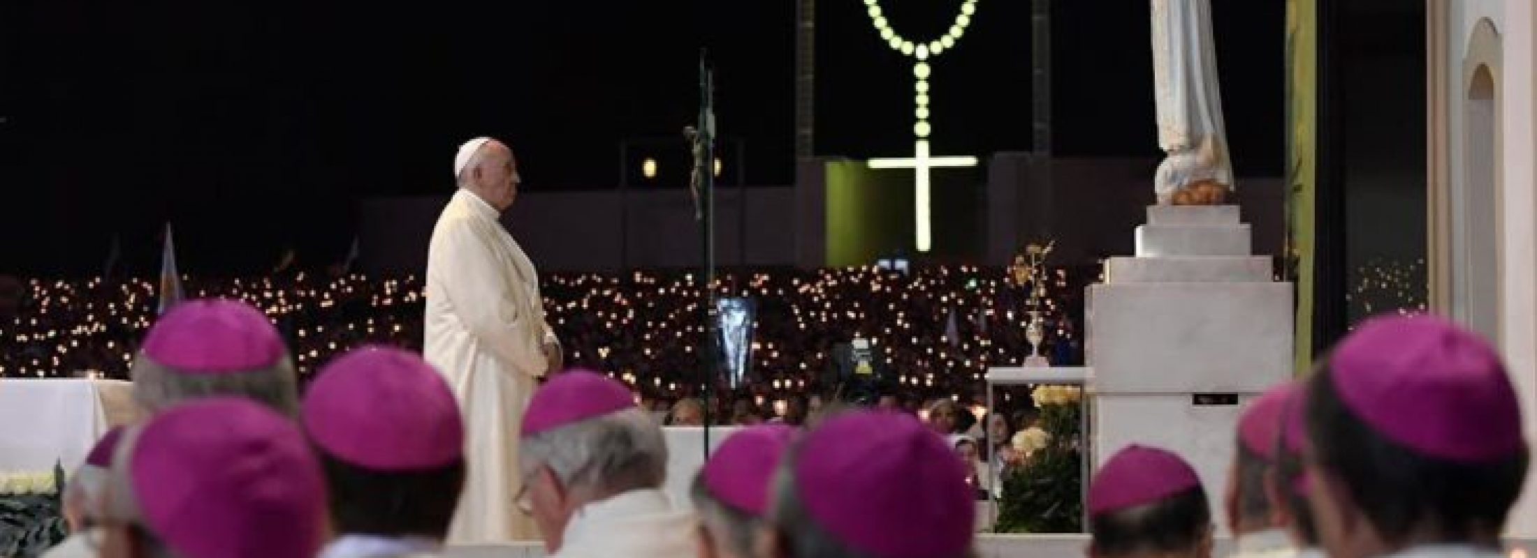 El Papa abrirá el Mes de María europeo (Mayo) rezando el Rosario