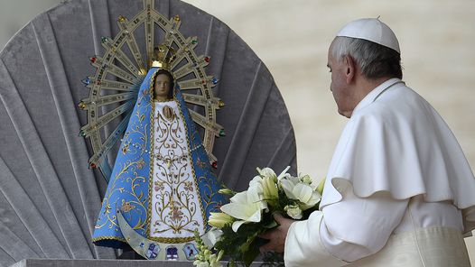 papa francisco reza a la virgen de lujan https://unrosarioporchile.cl